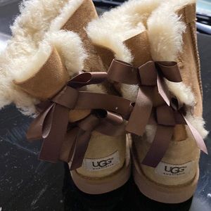 UGG size 4